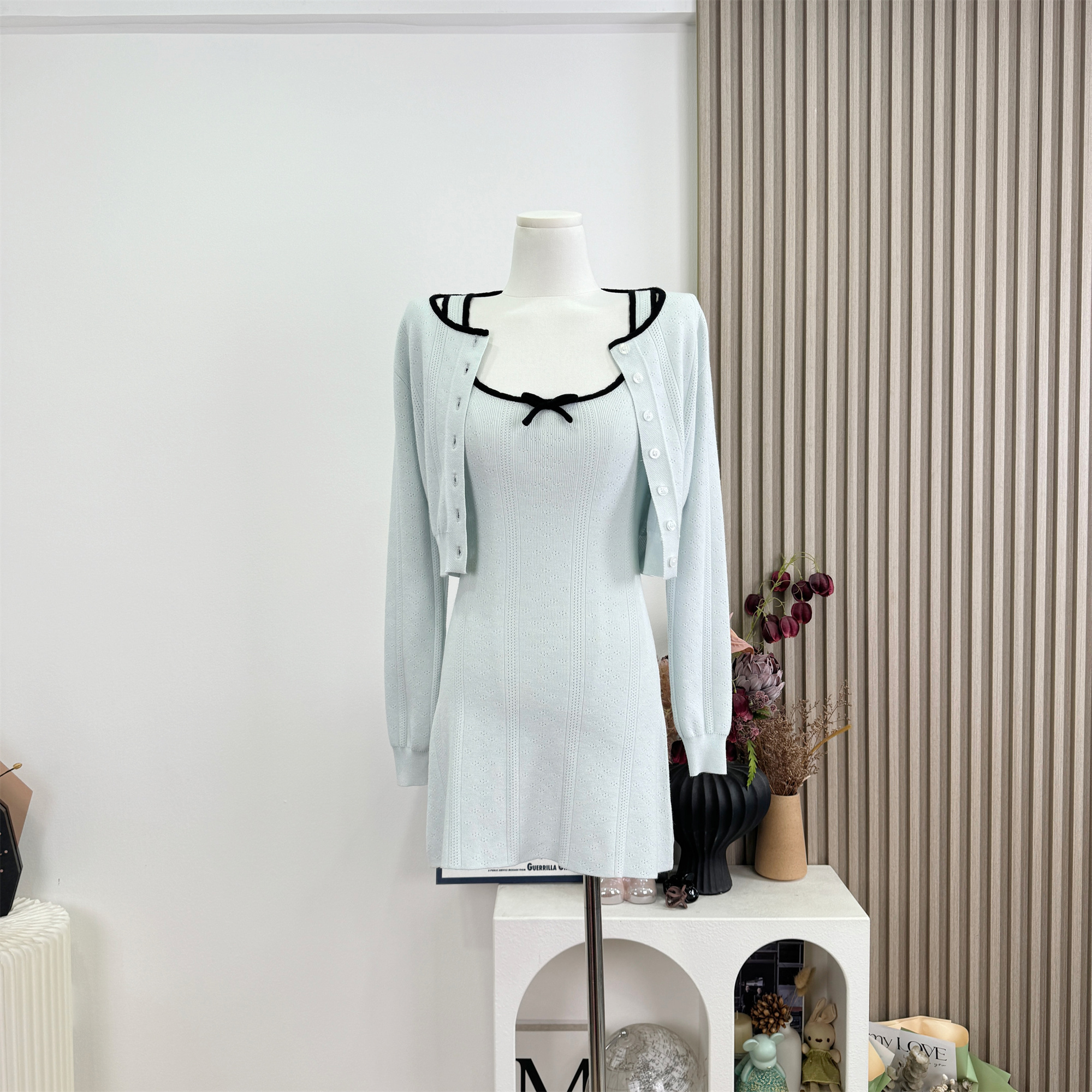 Custom Youthful Elegant Large U-Neck Bow Vest Dress Cardigan Set