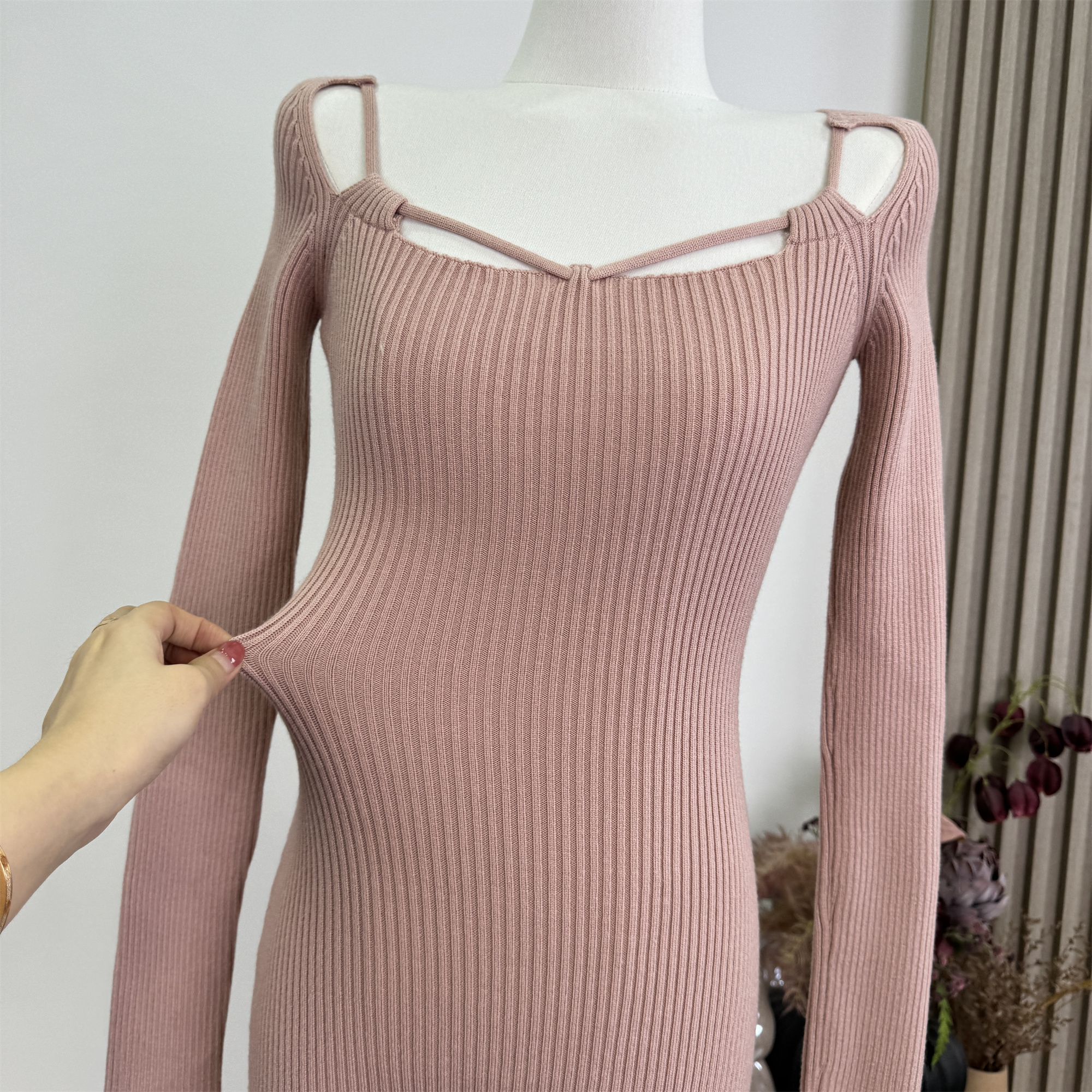 Cher Qiaoer Autumn Mina Sexy Knitted Cutout Dress Women Autumn Base Short Dress - Image 3